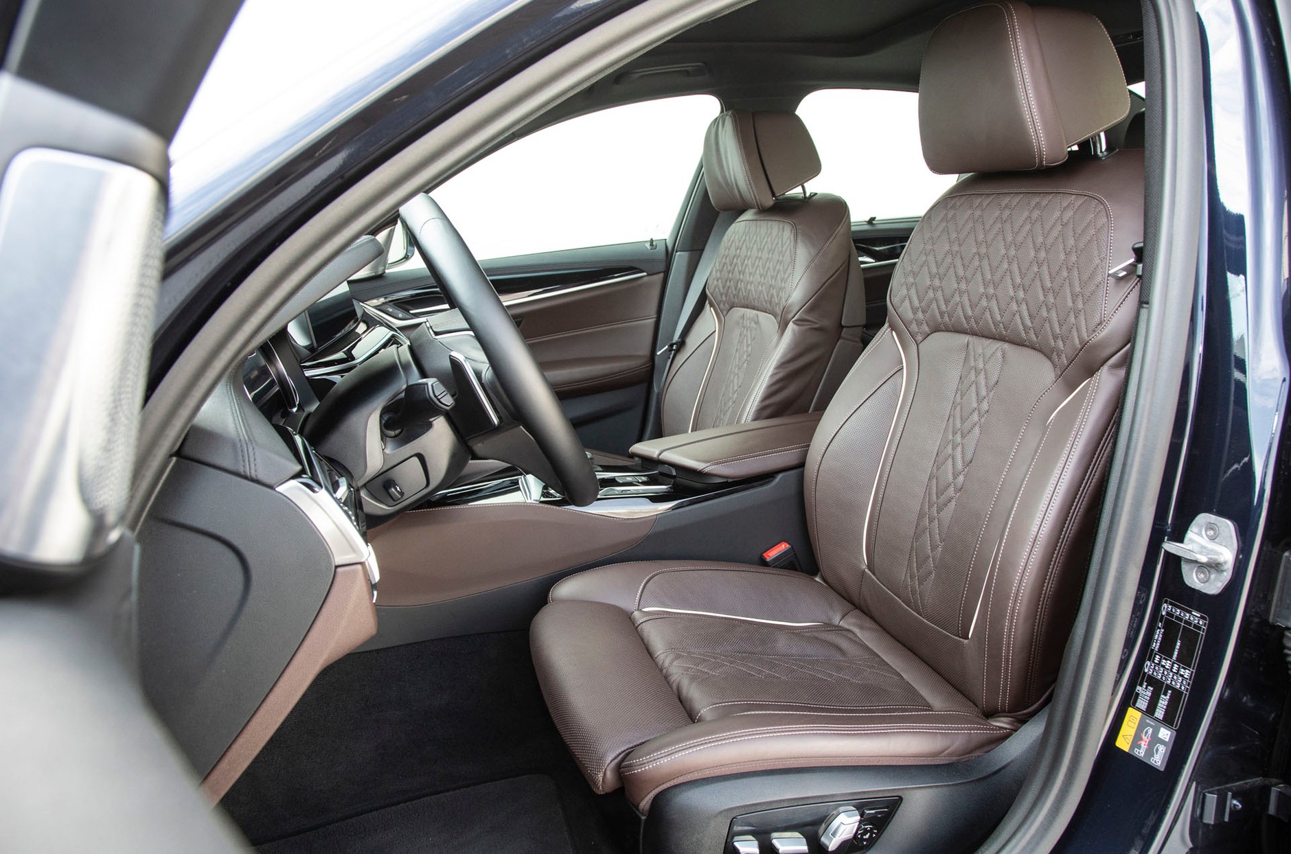 BMW 530e iPerformance - gdy liczy się przyjemność z jazdy