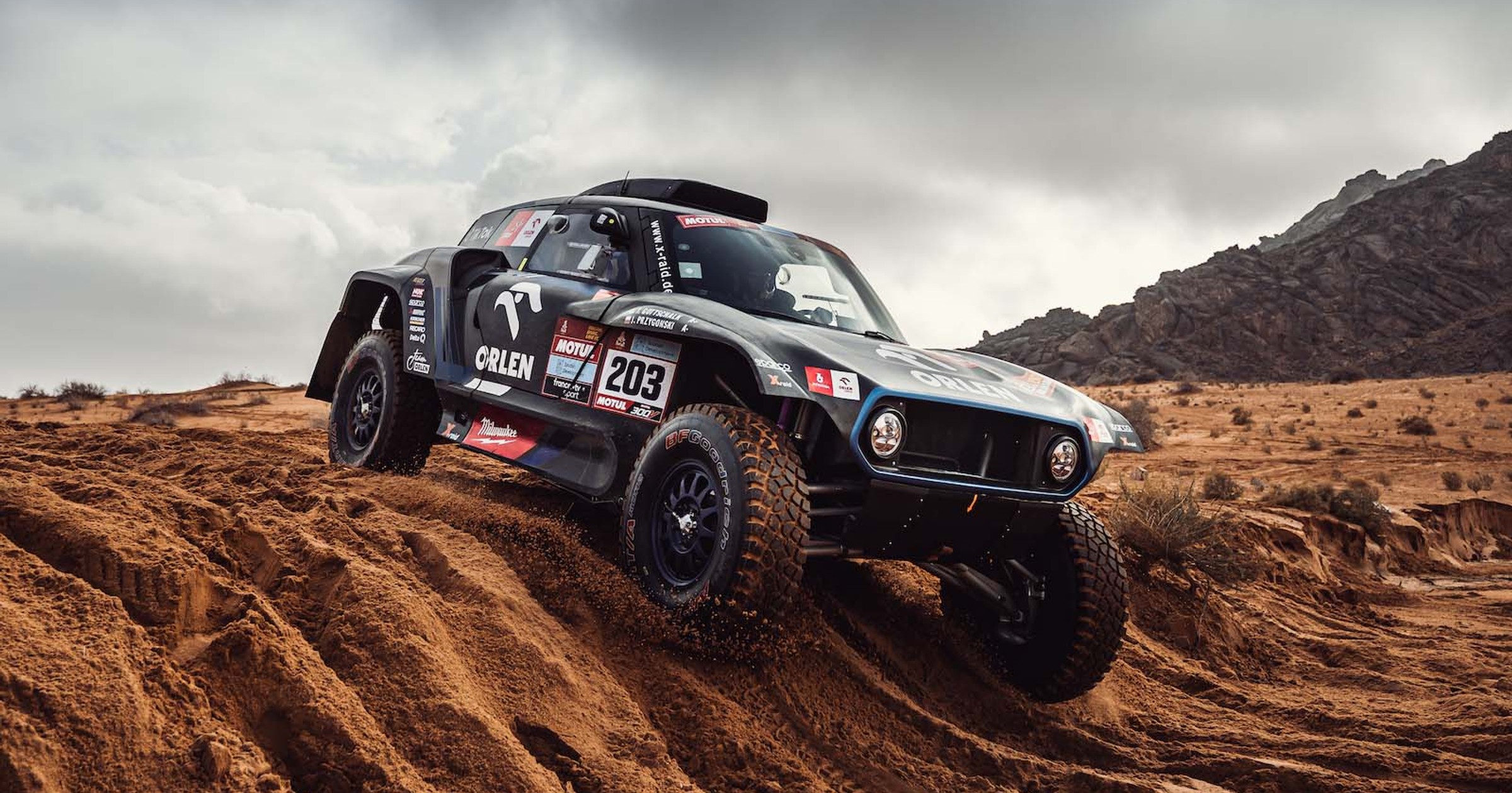 Kuba Przygoński powrócił do Mini z teamu X-Raid. To buggy z napędem na tylną oś