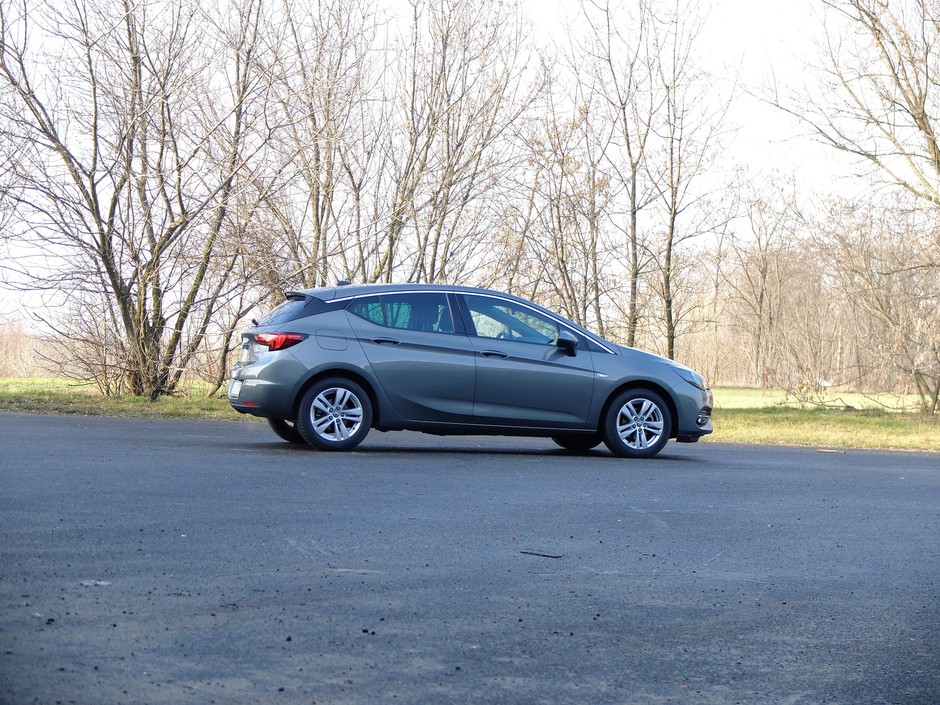 Opel Astra GS Line 1.2/130 KM