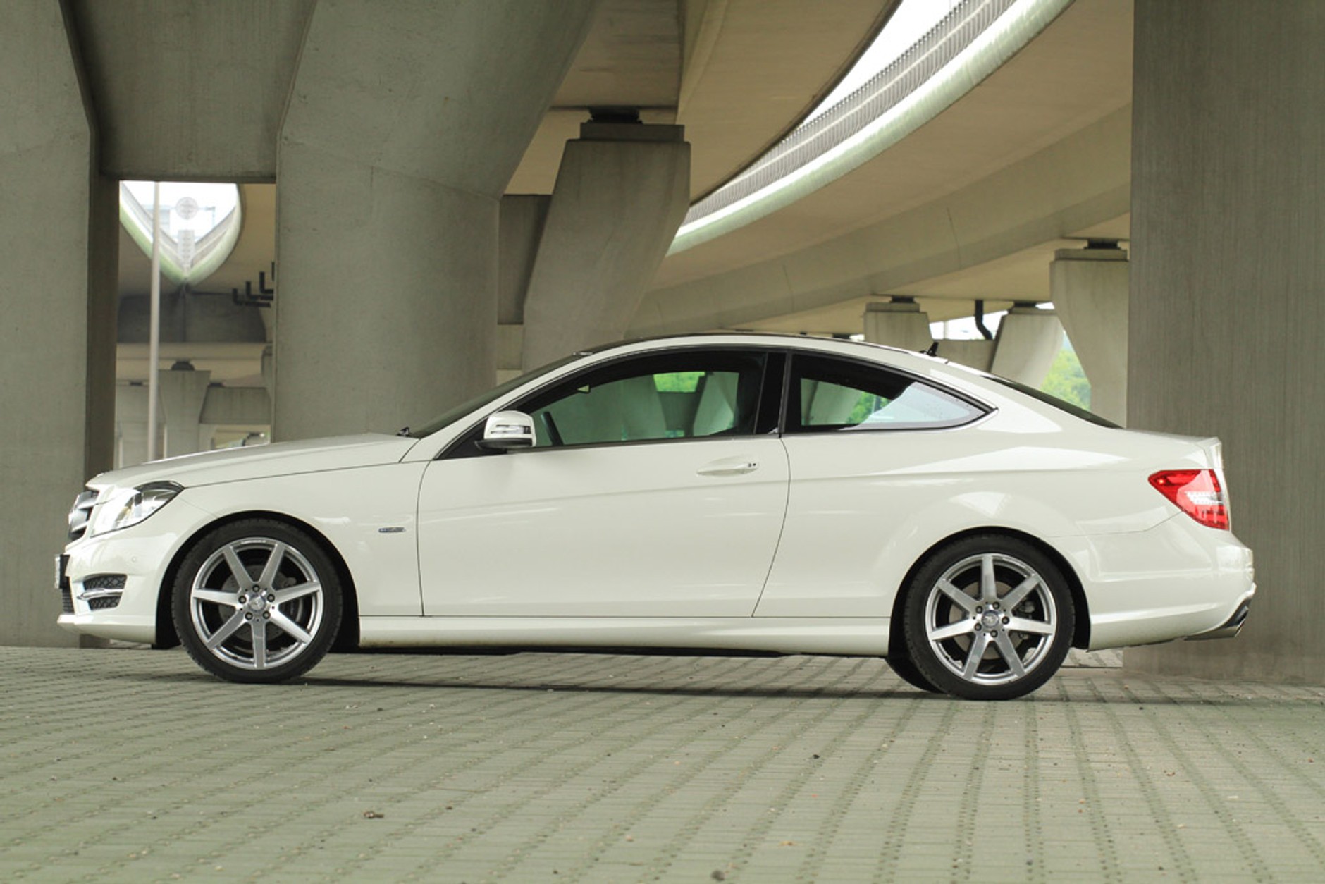 Mercedes C250 CDI: luksusowe coupé dla  oszczędnych