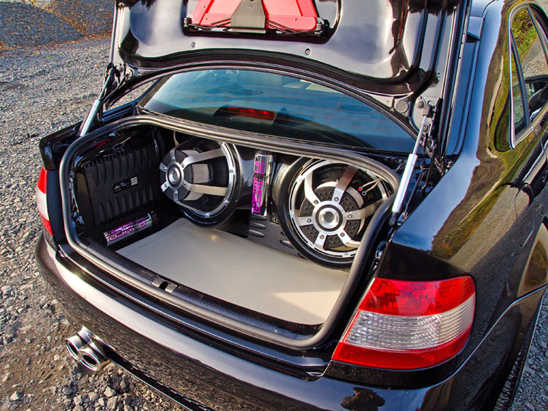 Garaż tunera: Audi A4 – dama w czerni