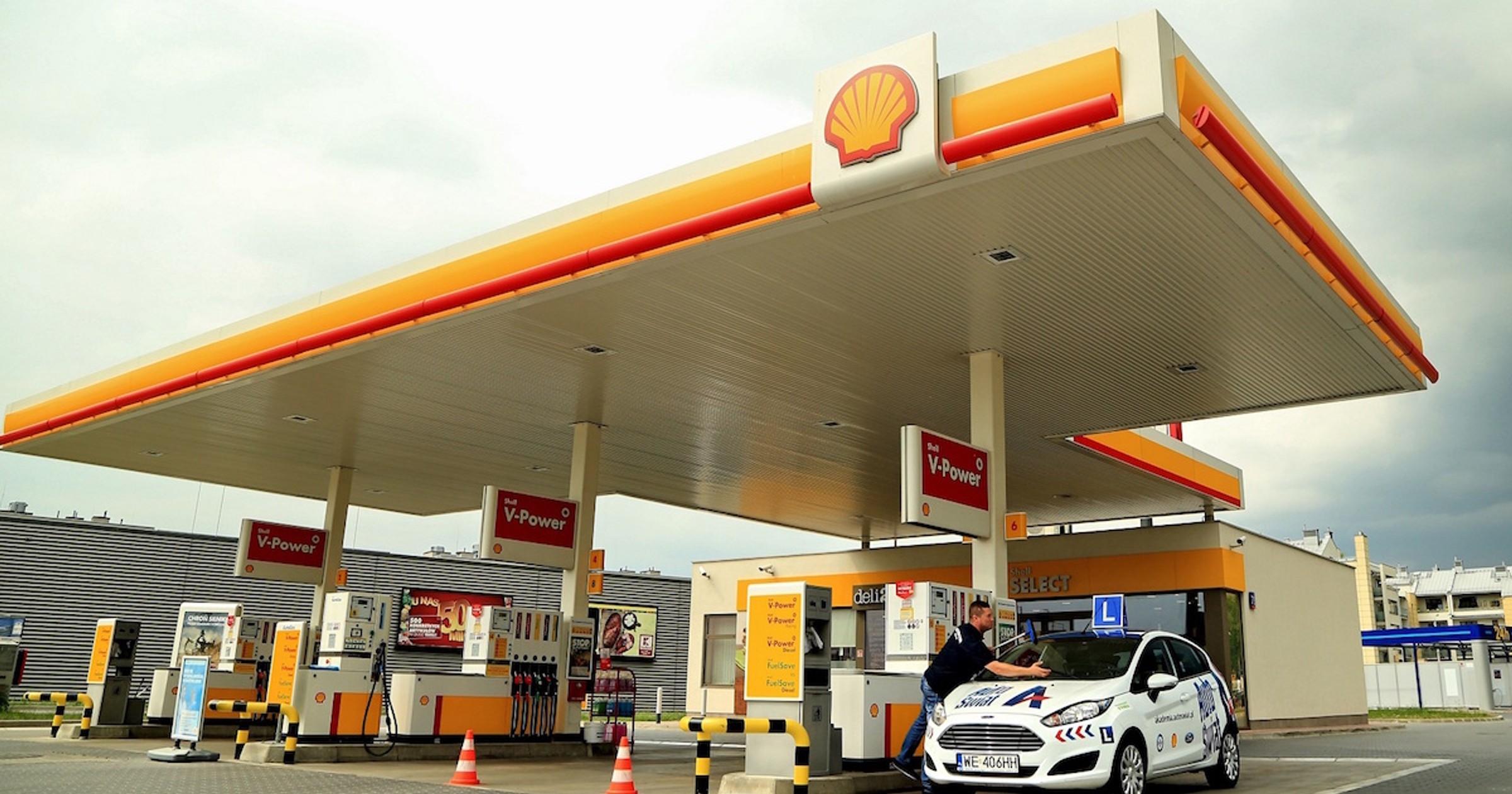 Na 220 stacjach Shell pojawiły się testy na obecność przeciwciał COVID-19