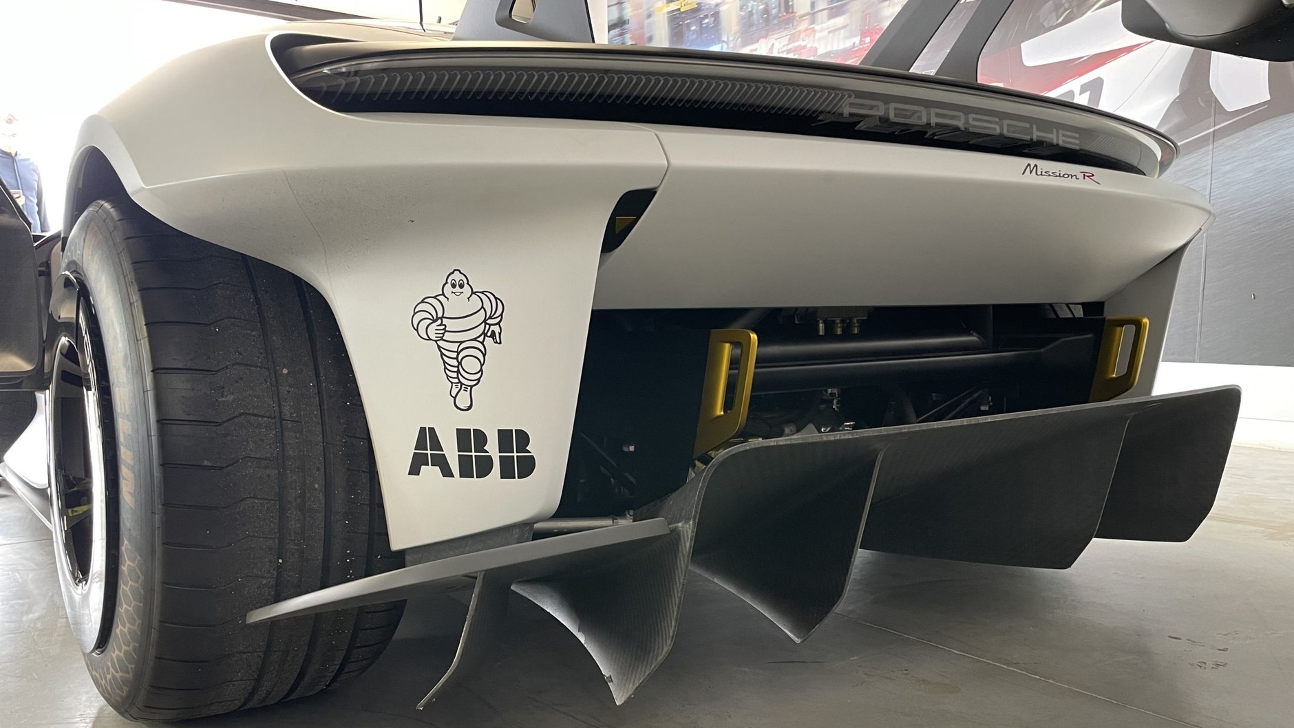 Porsche Mission R