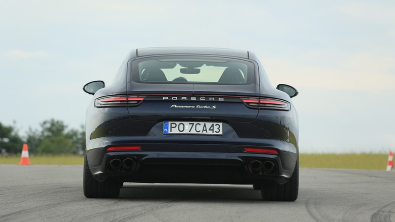 Porsche Panamera Turbo S E-Hybrid
