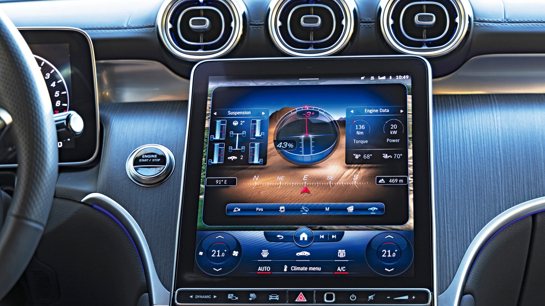 Także na ekranie dotykowym można podejrzeć różne informacje offroadowe