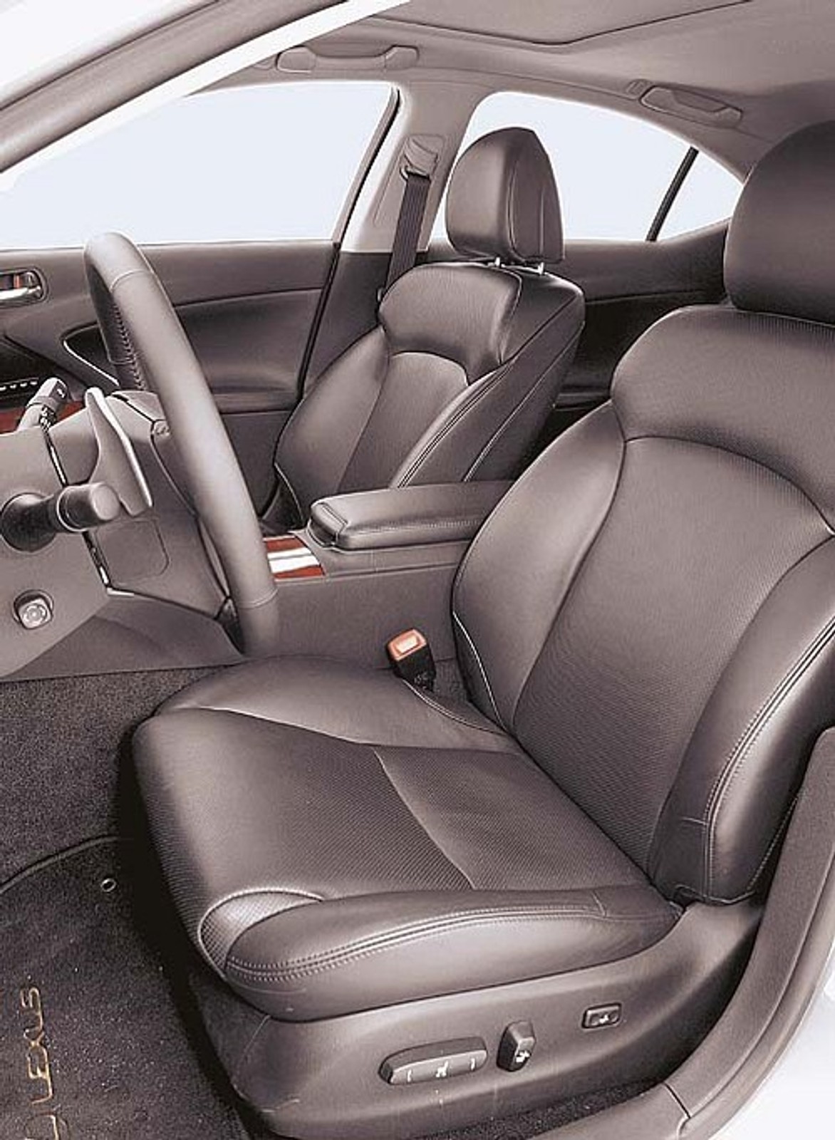 Lexus IS 250 Prestige - Luksus w cenie, prestiż gratis