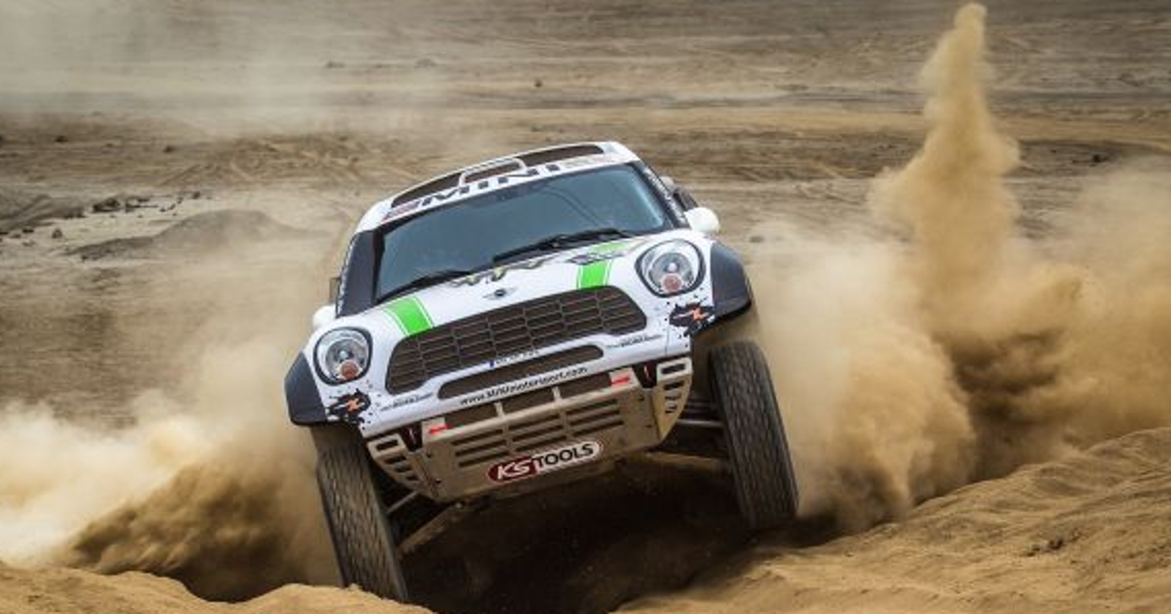 Dakar 2013: wypadek Hołowczyca, Przygoński w czołówce (3. etap, wyniki, galeria) 