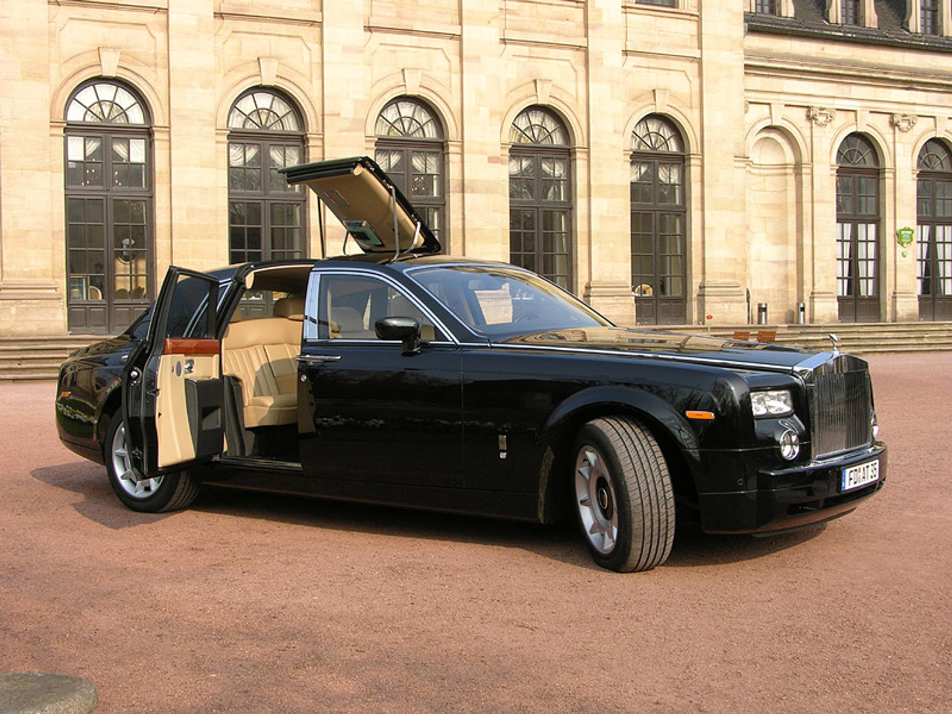 Genewa 2008: EDAG Phantom – kiedy Rolls-Royce jest za mało ekstrawagancki