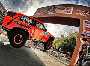 Dakar 2016: rozgrzewka z przygodą w rzece ( prolog, wyniki, galeria)