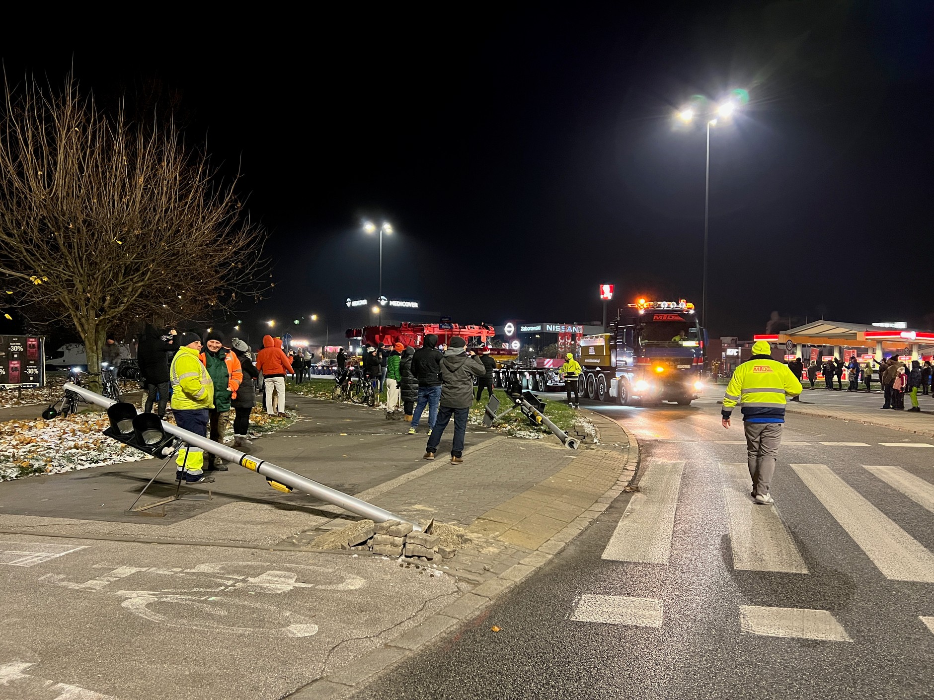 Transport gigantycznej maszyny TBM w Warszawie
