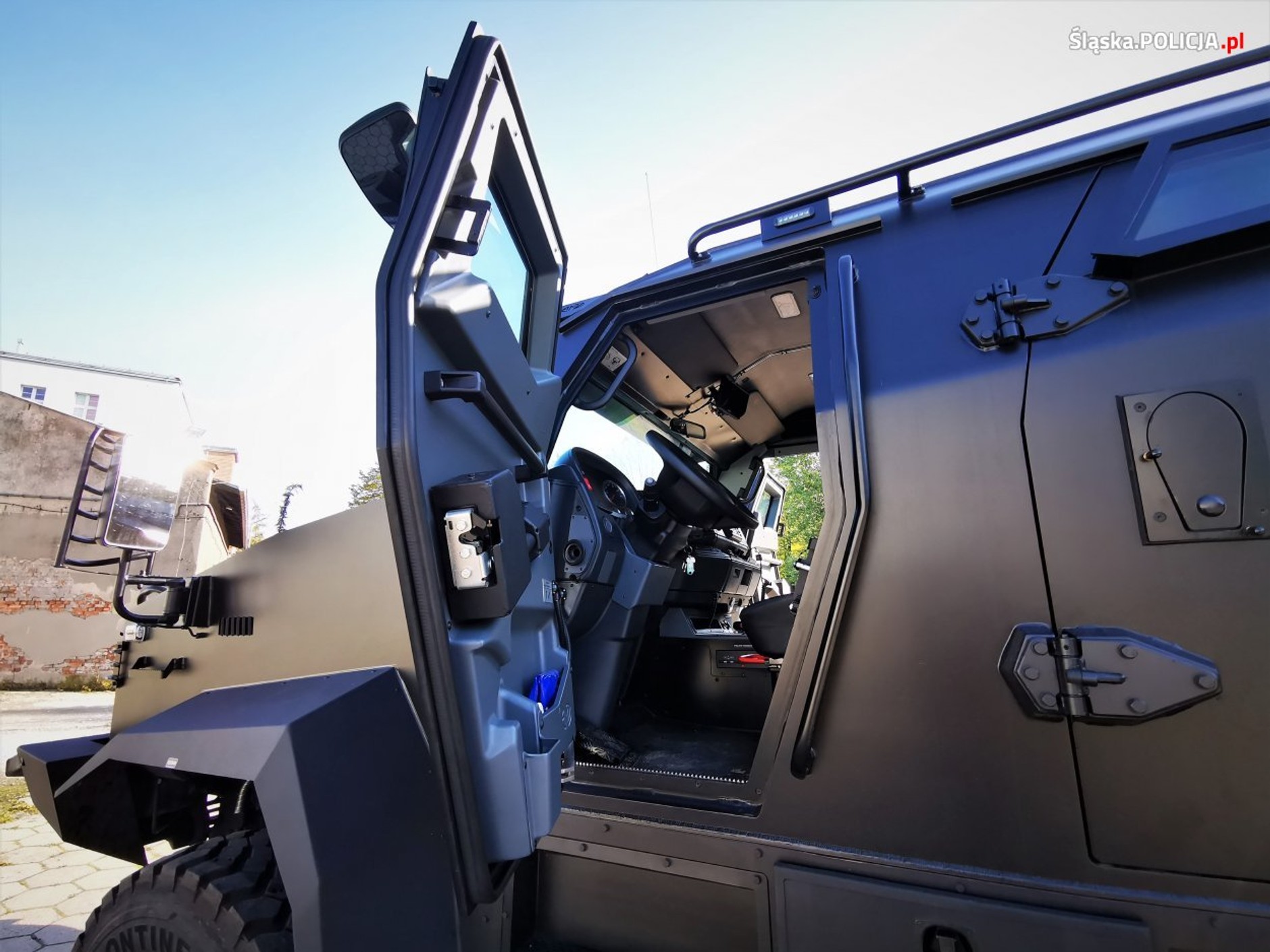 Policyjny TUR VI/LTO