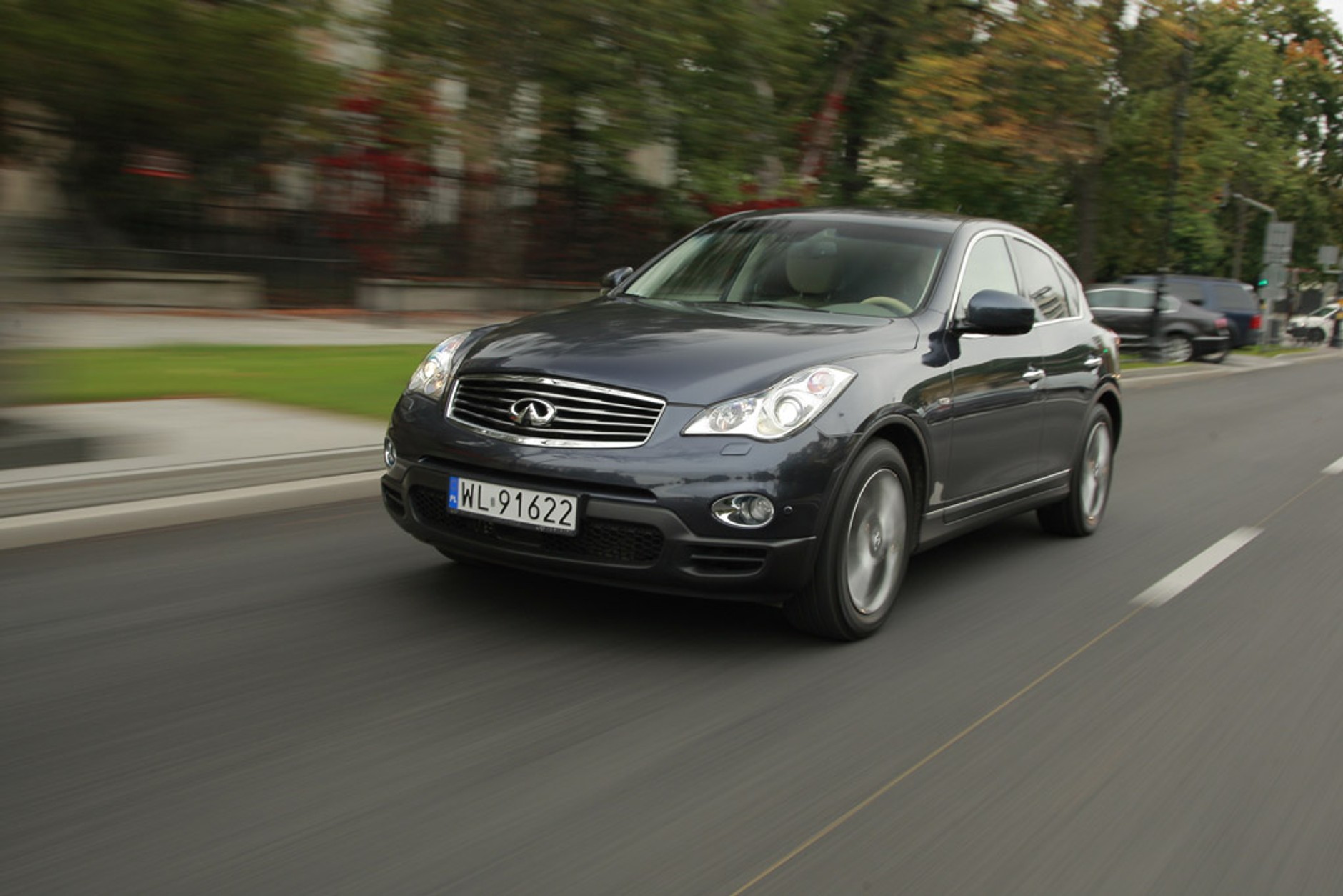 Infiniti EX 30D: SUV z dieslem pod maską