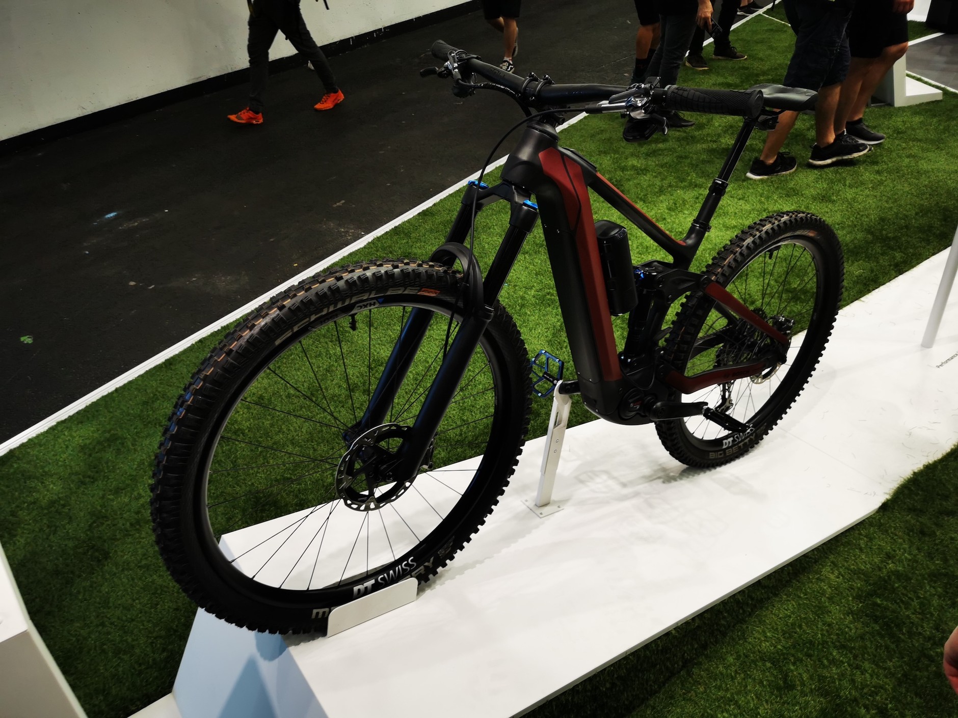 Eurobike 2023: na stoisku firmy Bosch można było oglądać rowery z najnowszymi napędami tej marki