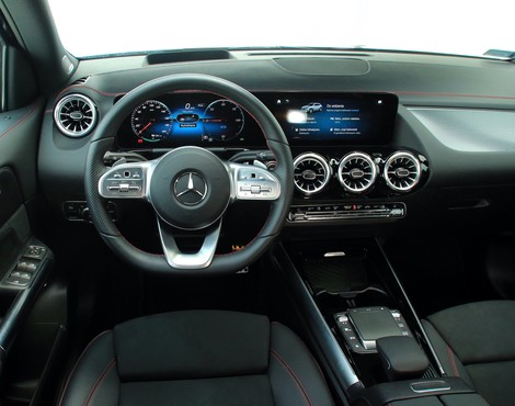 Mercedes EQA