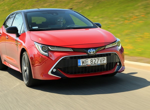 Toyota Corolla 2.0 Hybrid Dynamic Force – nareszcie z dobrą dynamiką | TEST