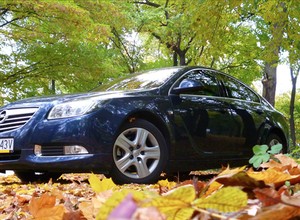 Opel Insignia 2.0 Turbo 4x4 - Zadziorny radiowóz