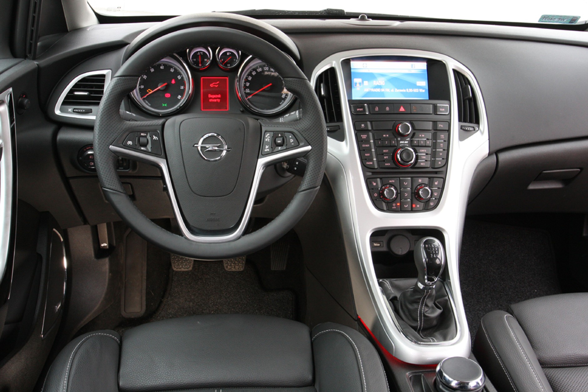 Opel Astra - Sklonowali Opla Insignię?