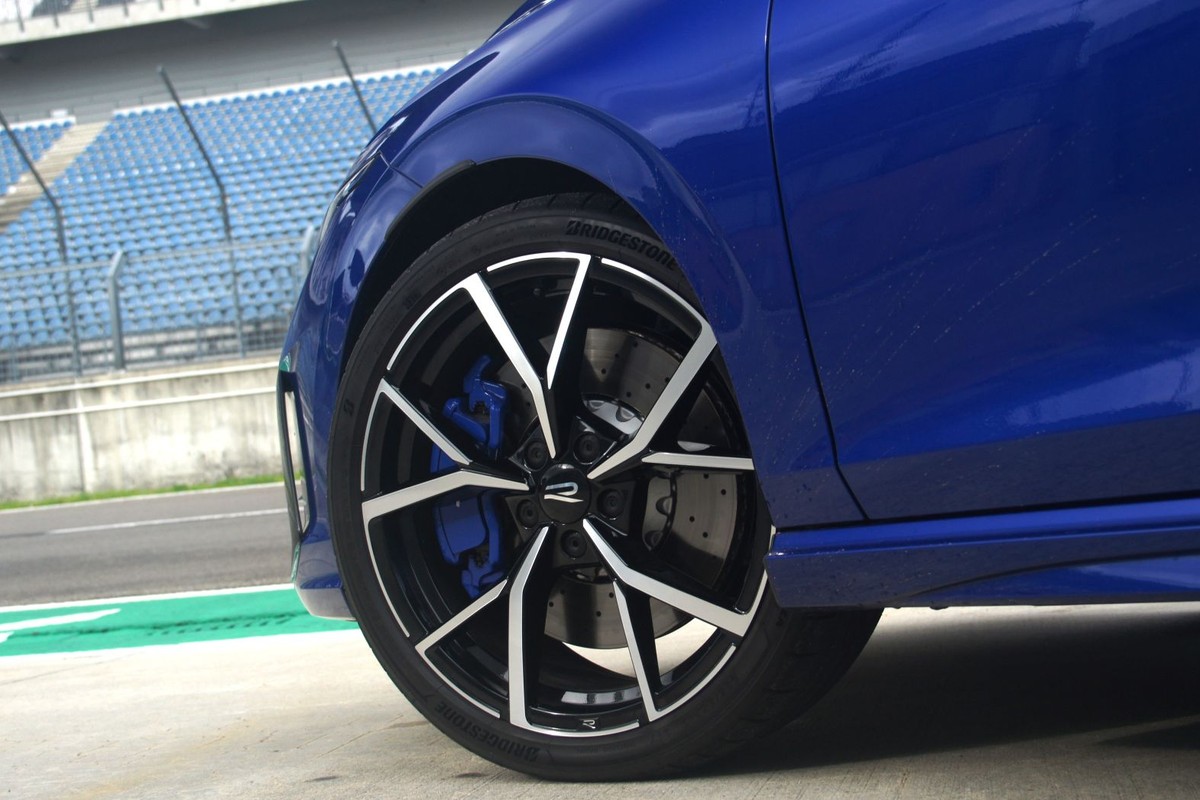 Volkswagen przecenił wszystkie sportowe Golfy. choćby o... 42 tysiące zł