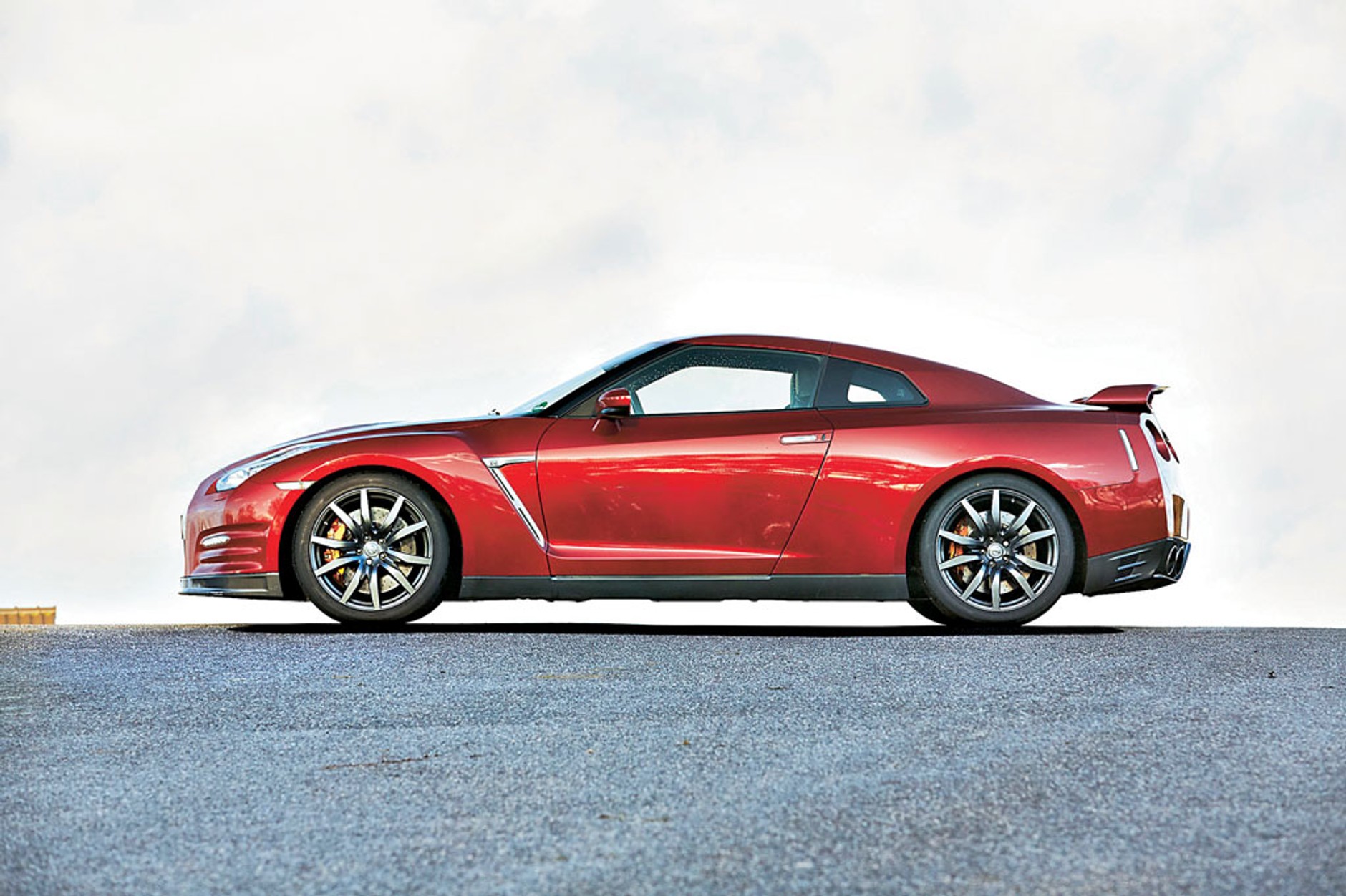 Nissan GT-R - bezlitosny potwór