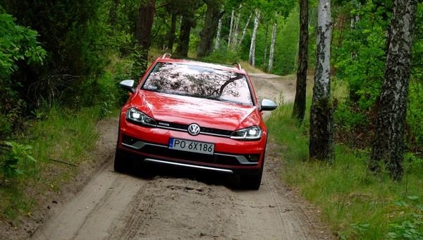 Volkswagen Golf Alltrack – prześwit i elektronika | TEST