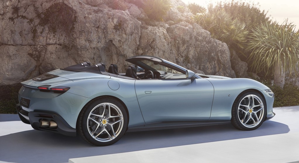 Ferrari Roma Spider (od 2023 r.)