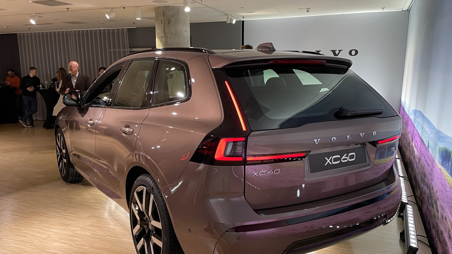 Volvo XC60 (2027)