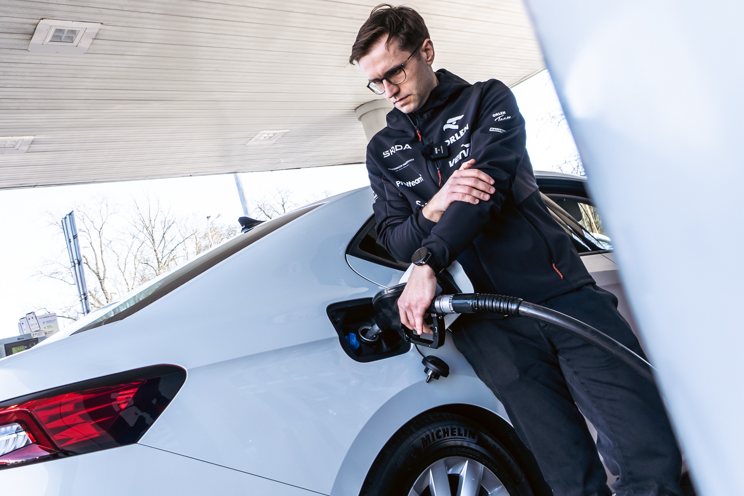 Miko Marczyk ustanawia rekord świata. Jadąc Skodą Superb pokonał ponad 2800 km bez tankowania