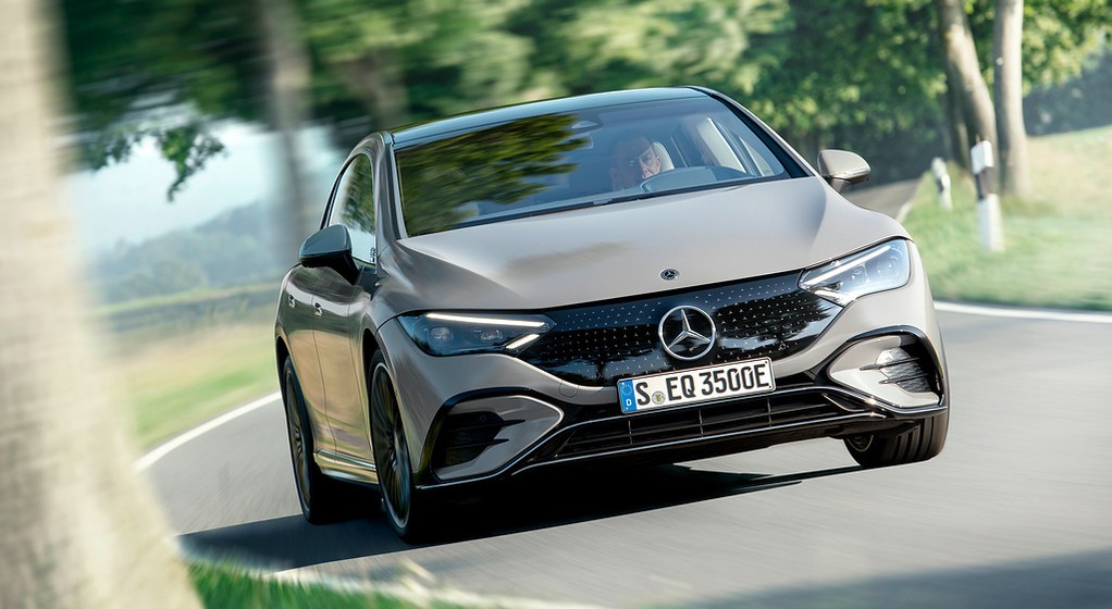 Mercedes EQE (2022)