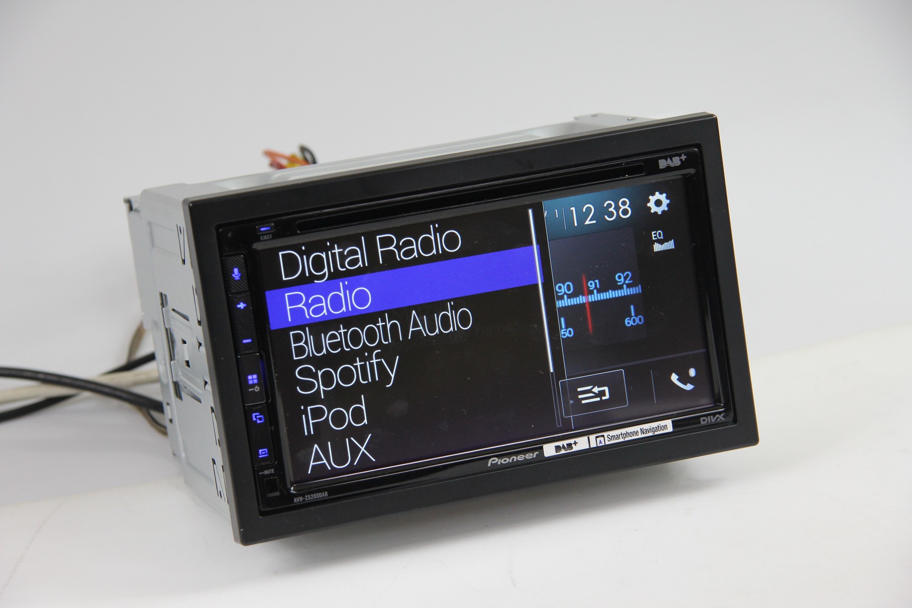 Test Pioneer AVH-Z5200DAB
