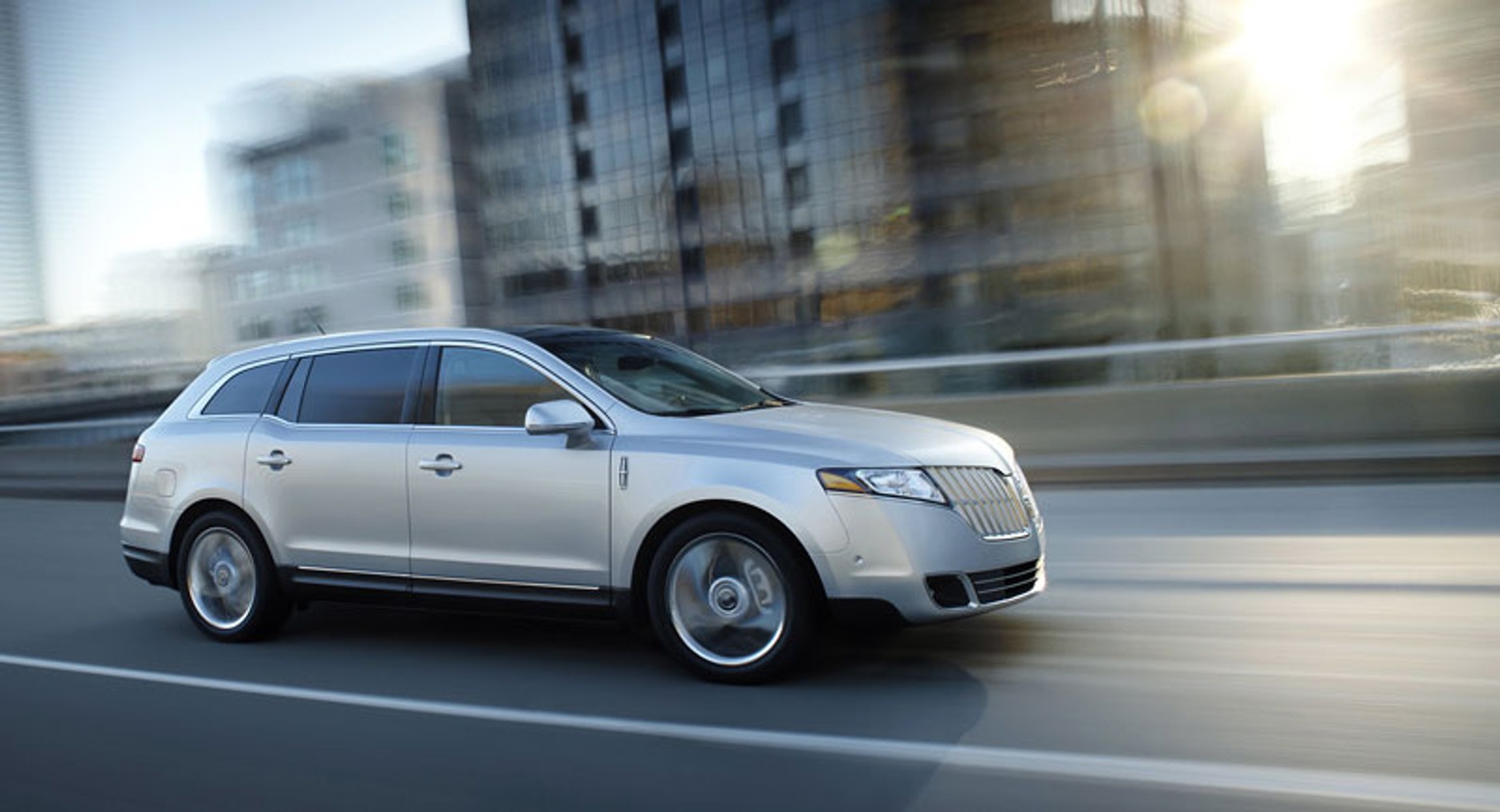 Lincoln MKT - wersja seryjna ubiegłorocznego konceptu