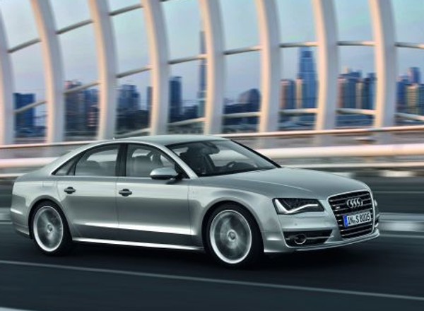 Całkiem nowe Audi S8