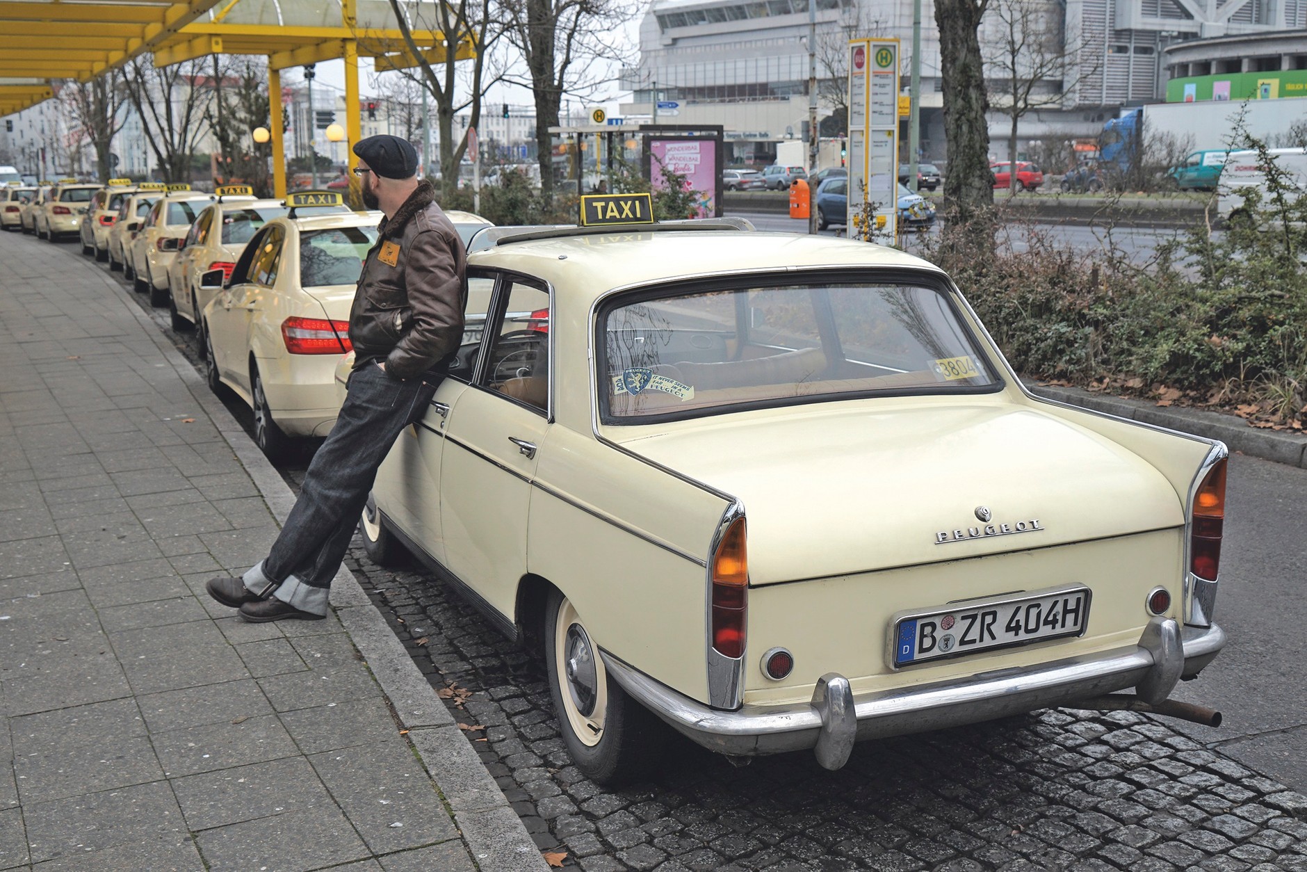 Peugeot 404
