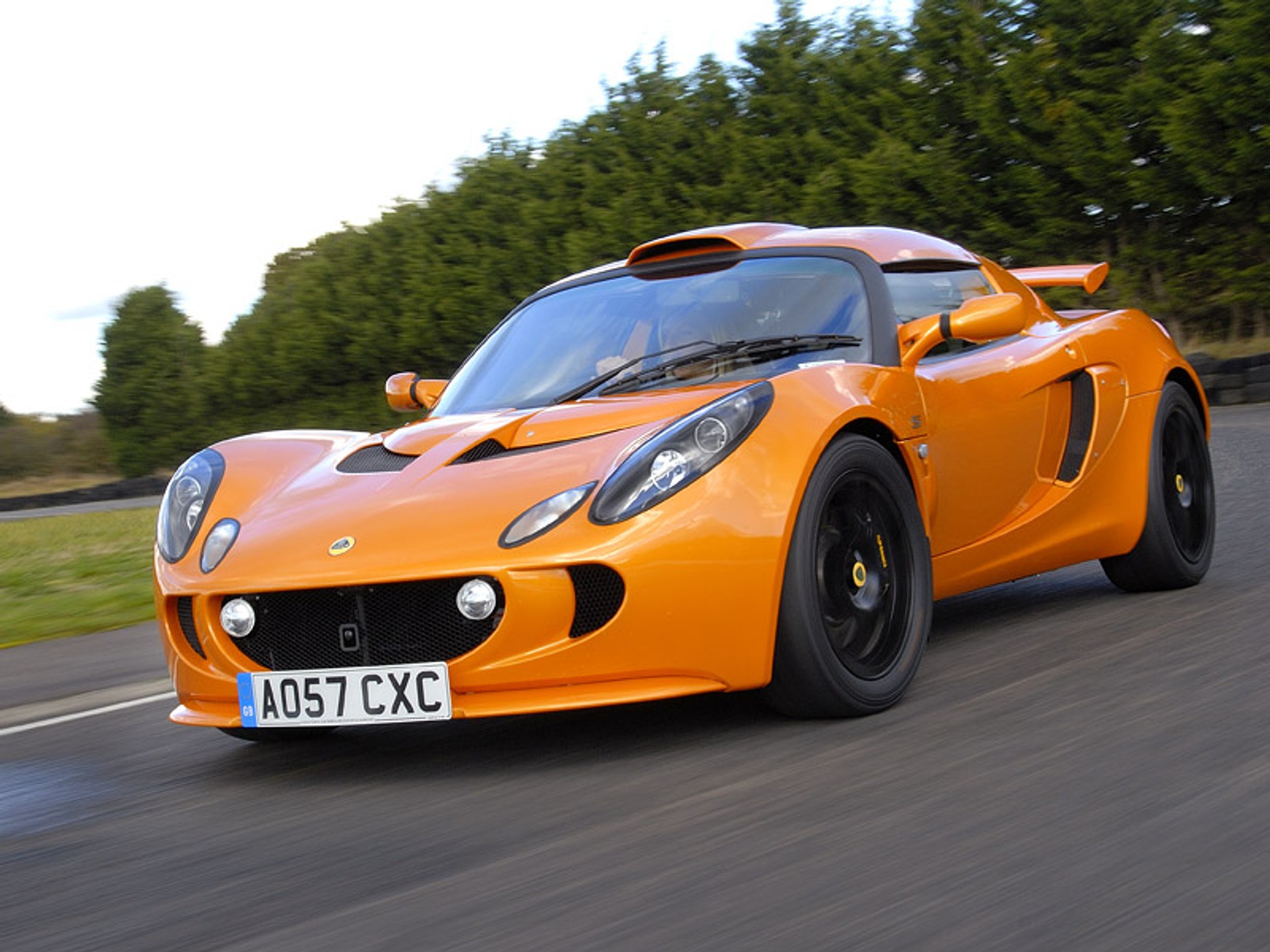 Tokio Motor Show 2007: Lotus wyostrzył modele Elise i Exige