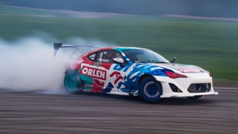 Rozwiązanie konkursu „Podriftuj z Przygońskim”