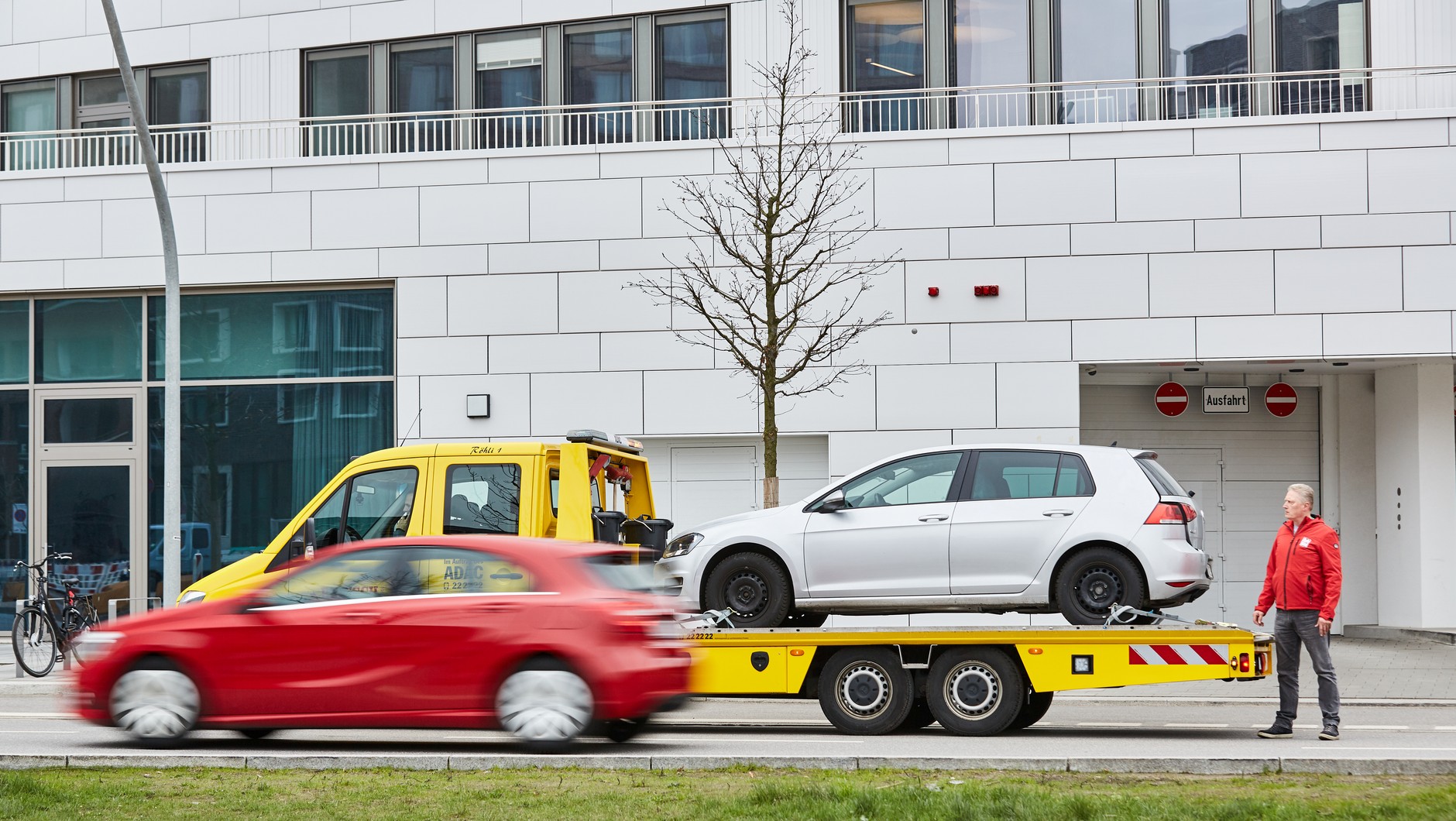 Volkswagen Golf 1.4 TSI  przegrał ostatecznie rywalizację z Mercedesem po 287 tys. km –  game over z powodu poważnej awarii silnika