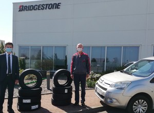Bridgestone przekazał opony do karetek i pojazdów medycznych