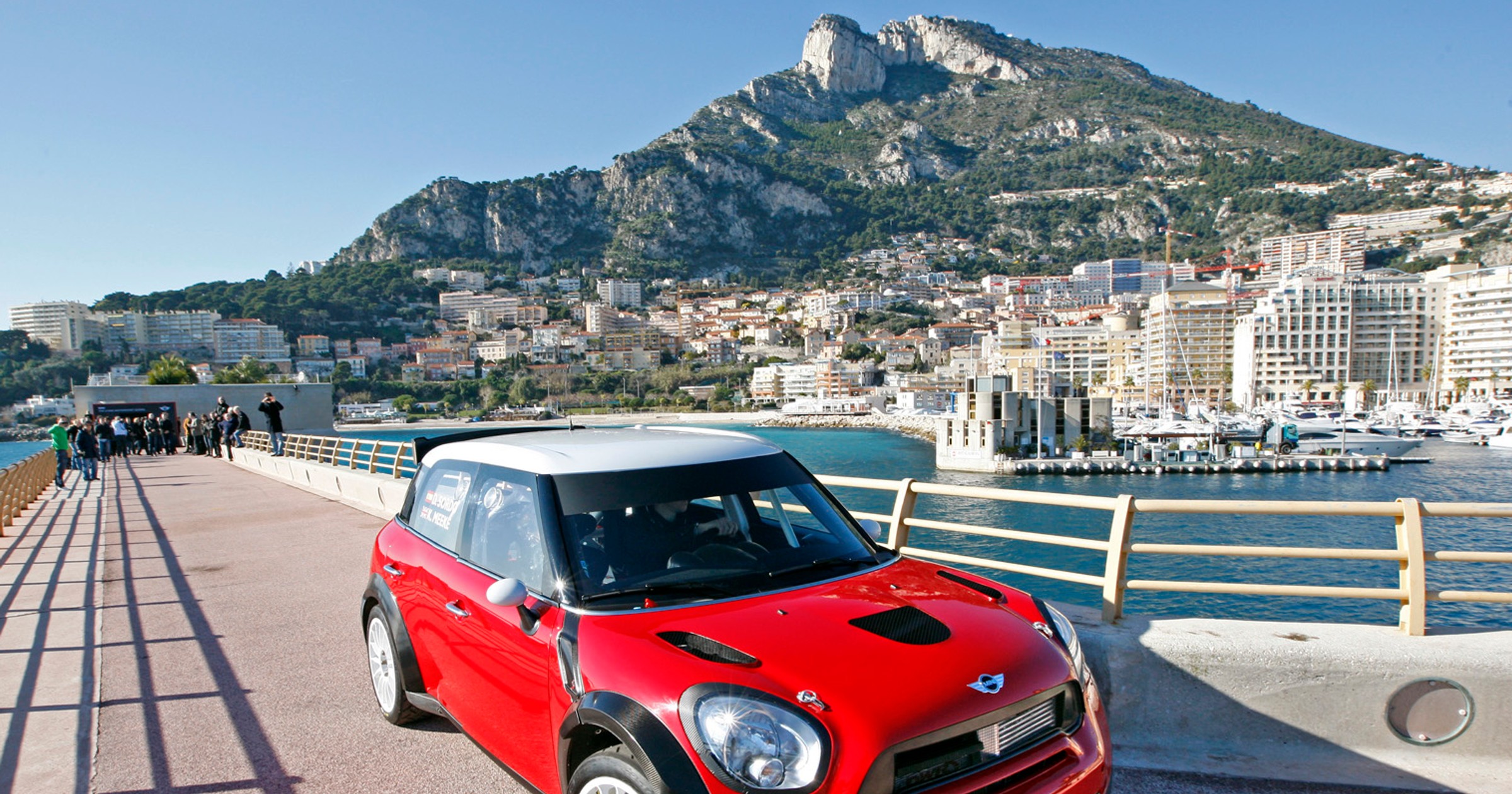 Mini w Monte-Carlo ze starym i nowym modelem