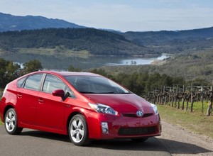 Toyota Prius i dwa nowe wypadki
