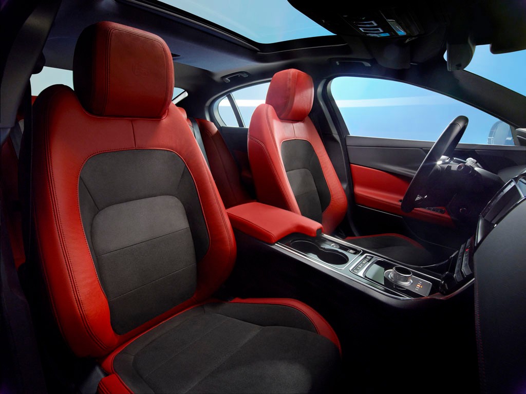 Jaguar XE - Drżyjcie Bawarczycy