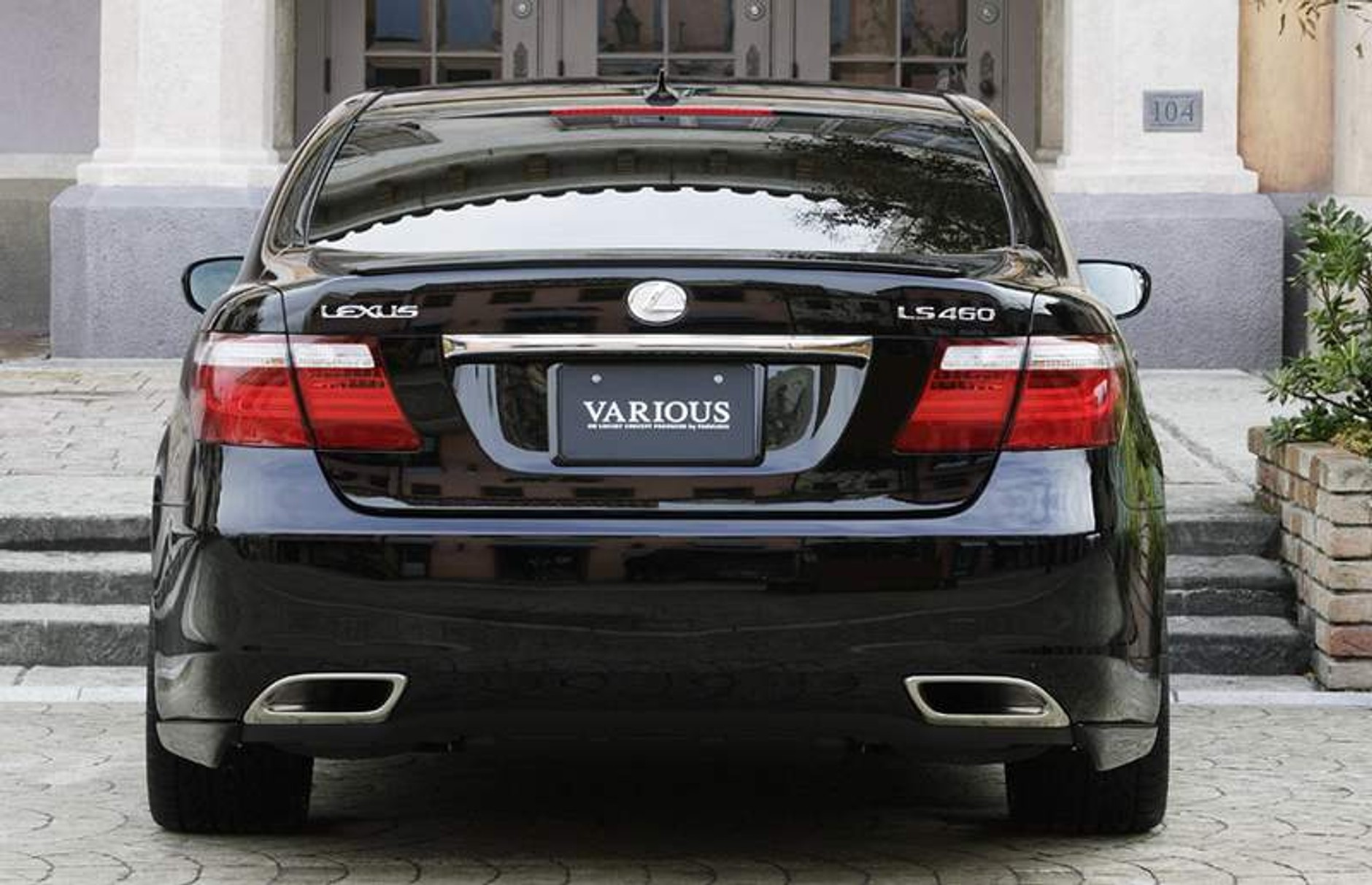 Fabulous: tuning flagowego Lexusa LS 460