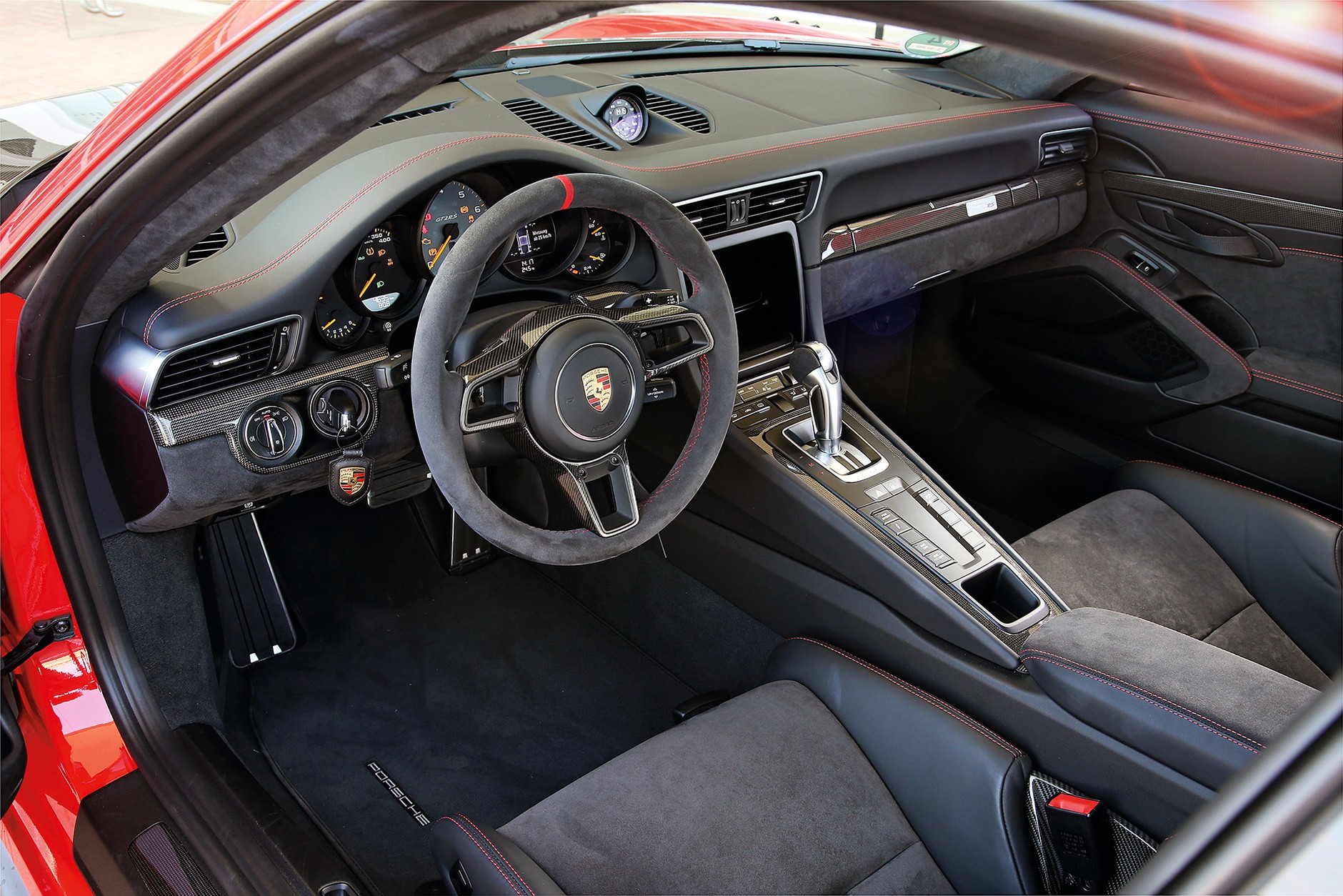 Porsche 911 GT2 RS kontra McLaren 720S - szybko jeździć ty musisz