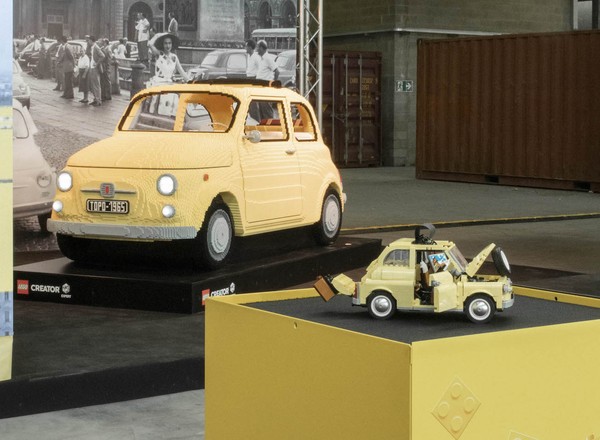 Lego wskrzesiło klasycznego Fiata 500 –  w miniaturze i w skali 1:1