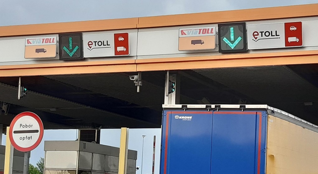 Nowy system opłat drogowych e-TOLL w Polsce 