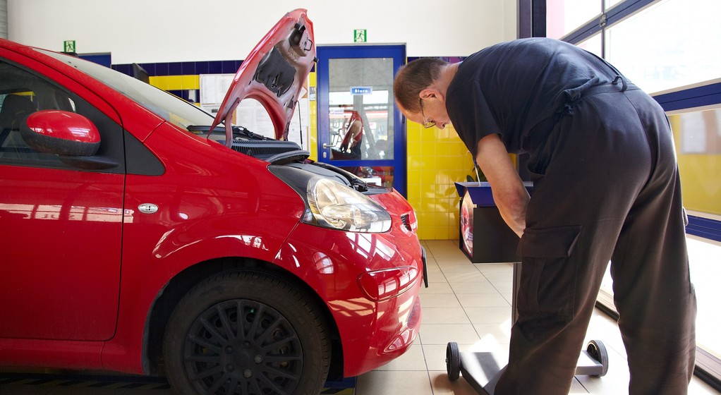 Przegląd techniczny - kontrola świateł