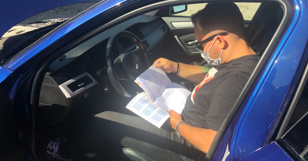 Nawet jeśli bardzo dokładnie sprawdziłeś auto zdalnie na podstawie danych zawartych w ogłoszeniu, na miejscu upewnij się, czy to rzeczywiście ten sam samochód!