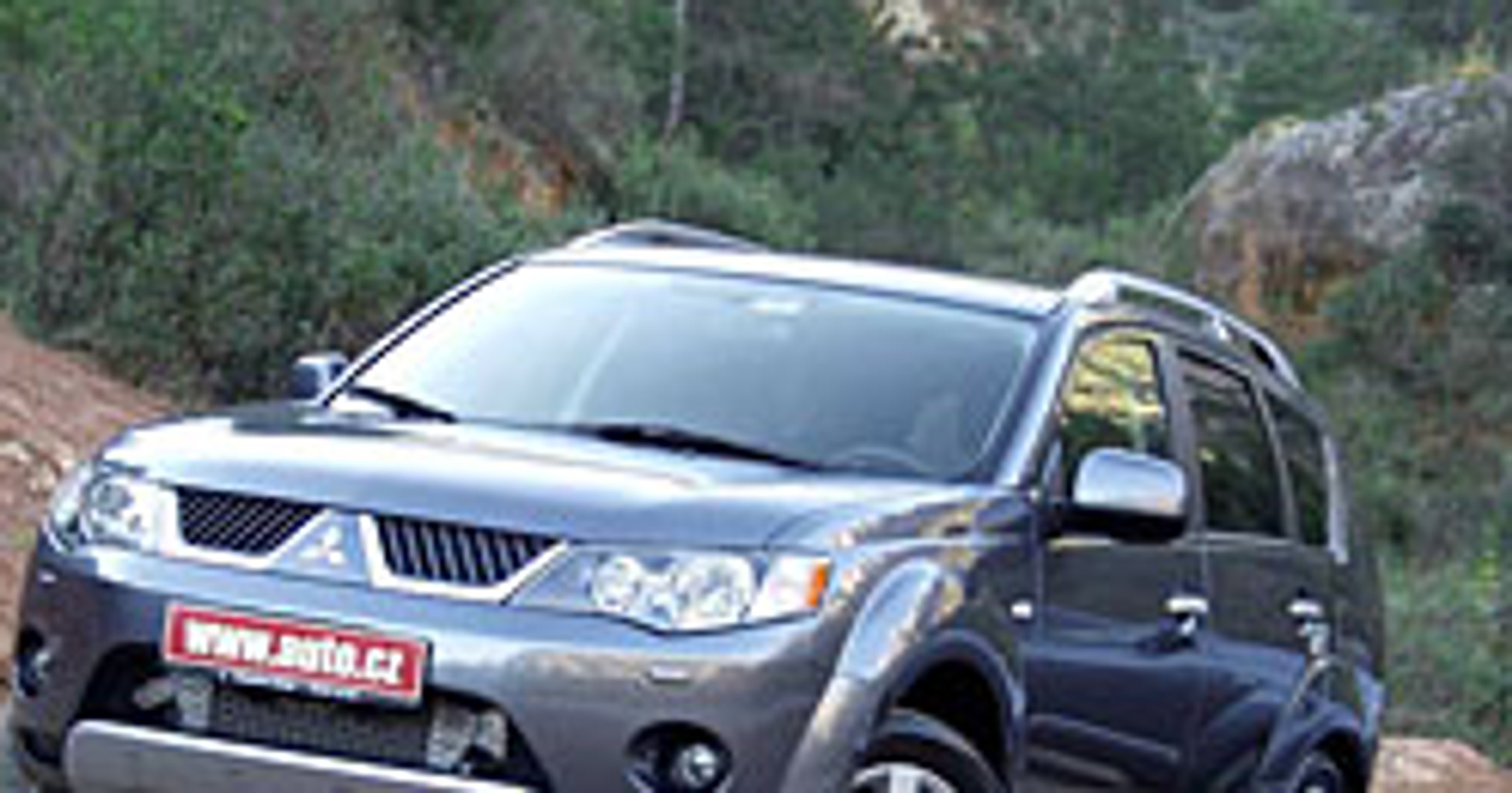 Mitsubishi Outlander otrzyma dwusprzęgłową przekładnię