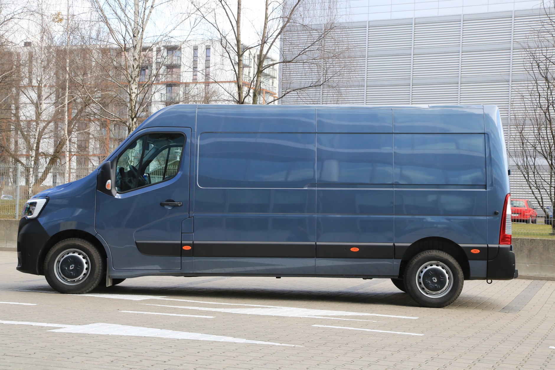 Renault Master 2019 zabudowa kurierska