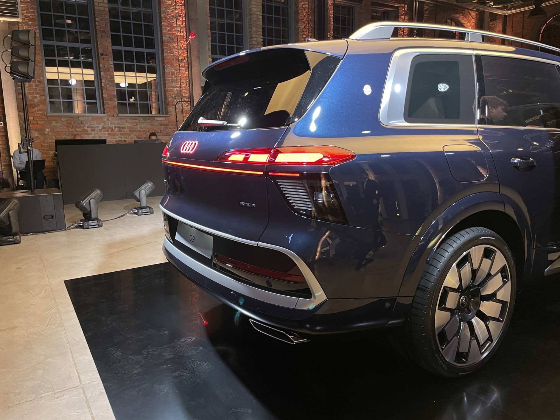 Audi Q9
