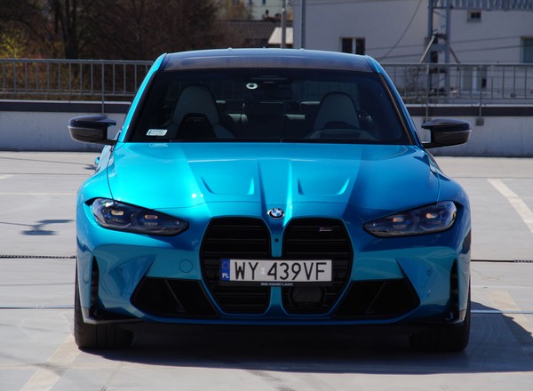 BMW M3 Competition — cały czas 6-cylindrowe, cały czas ostre jak brzytwa, ale praktyczne jak rodzinny sedan