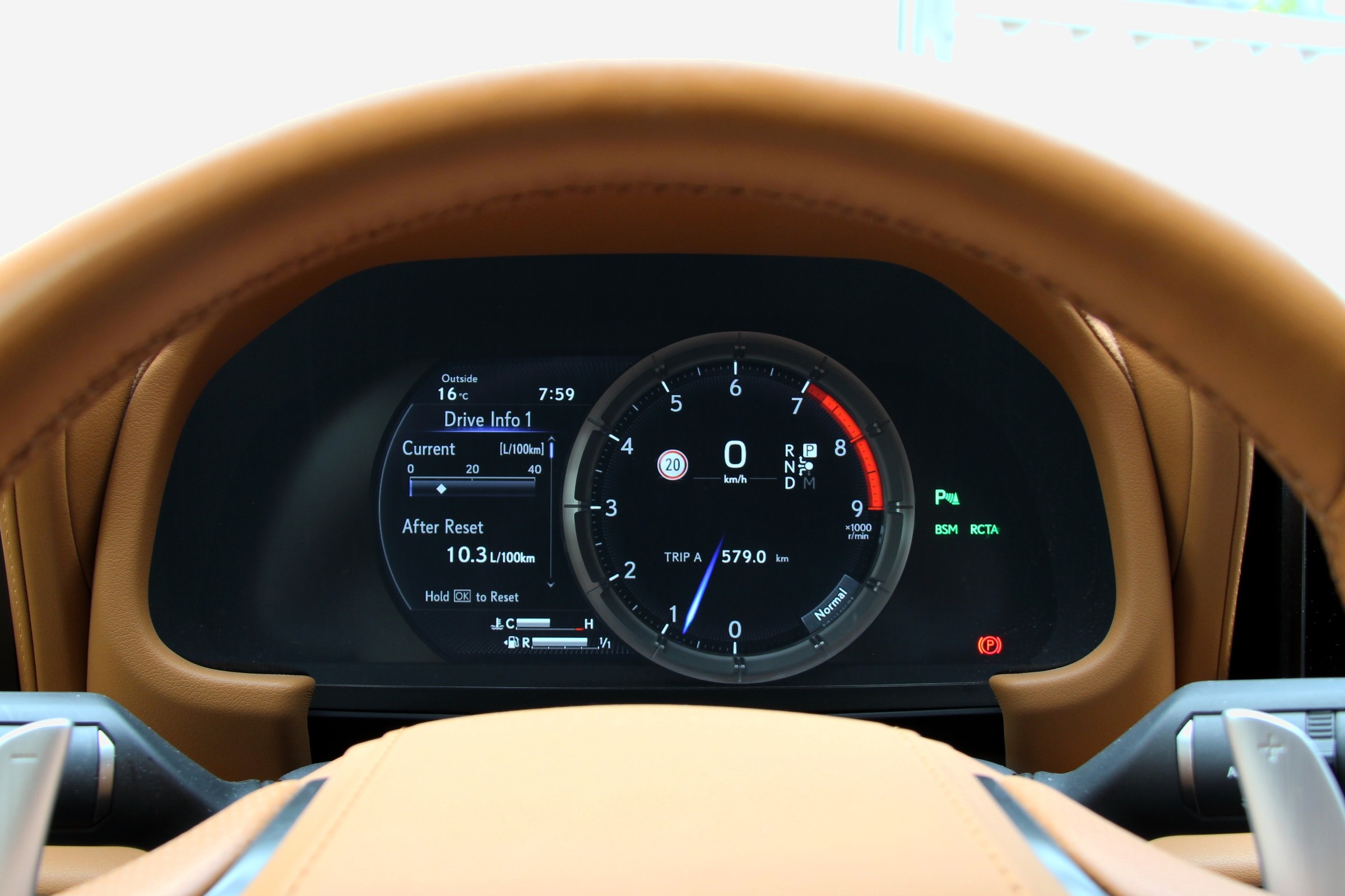 Zgadniesz, którą markę premium wybierają Kowalscy? To wcale nie jest łatwe pytanie